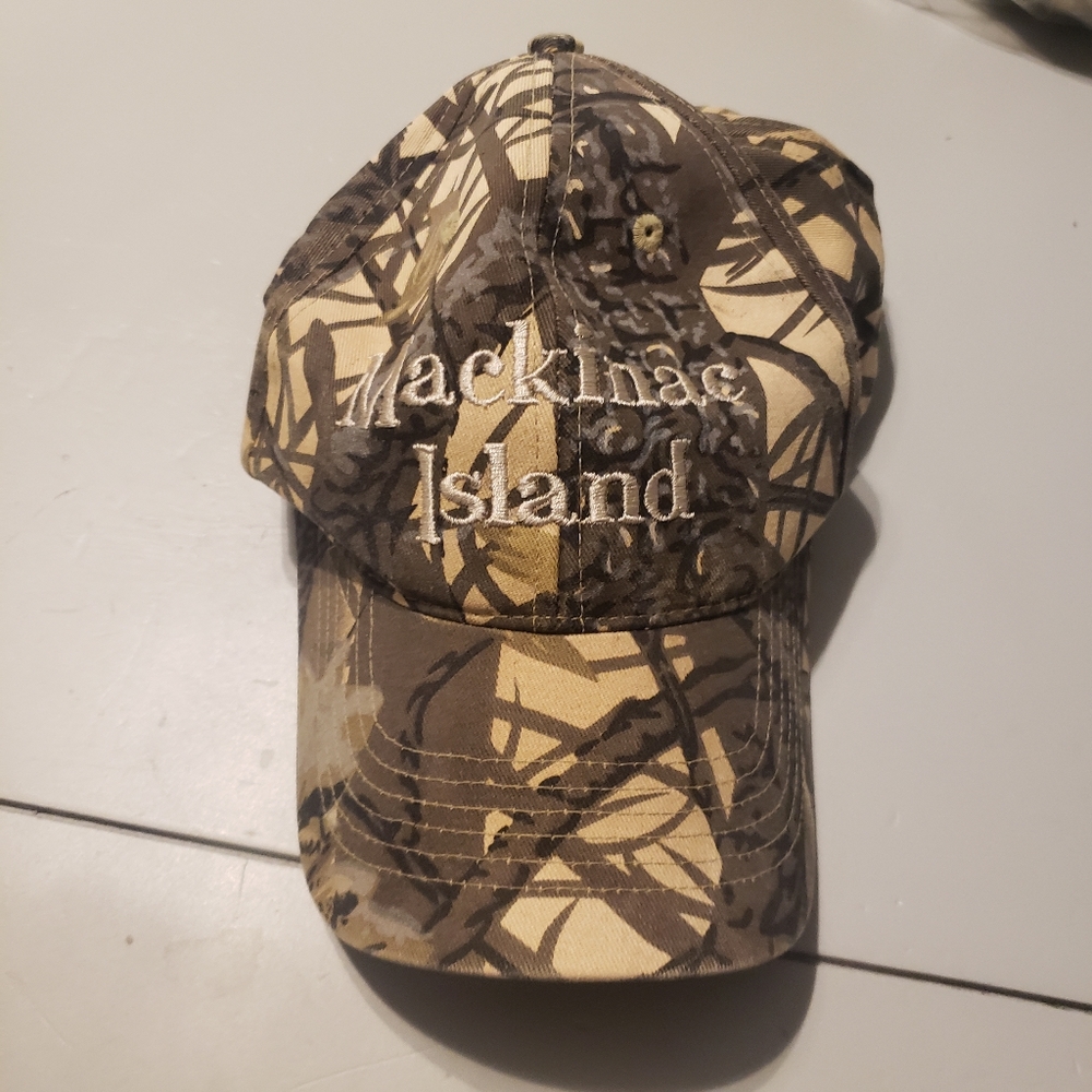 Vintage Mackinac Island Michigan Camouflage Hat